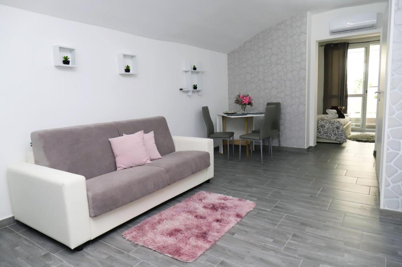 Suite Nicolai 165 Bari Exterior photo