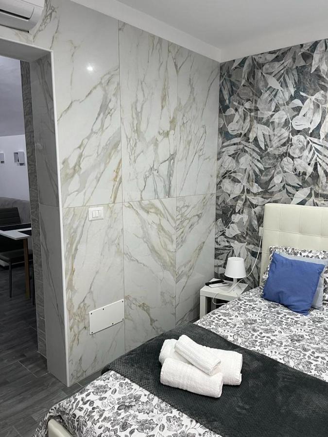 Suite Nicolai 165 Bari Exterior photo